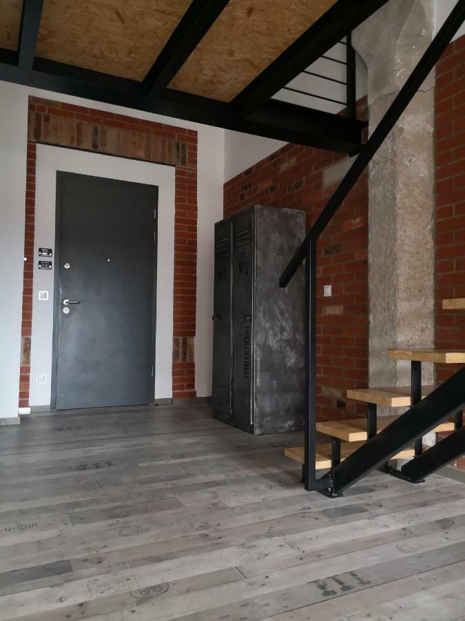Loftstyle Apartament ซิราร์ดูฟ ภายนอก รูปภาพ